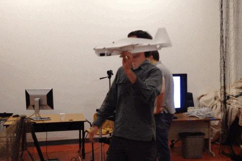 UAV 飛去電欖充電